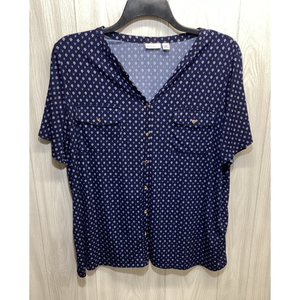 CROFT & BARROW Women's (Size 1X) Short Sleeve V-Neck Button Down Shirt Stretch